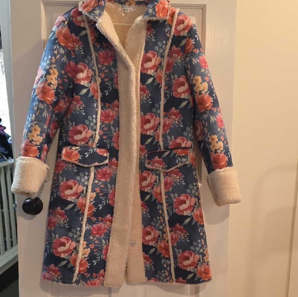 NorthStyle Floral Blue and Cream Teddy Jacket